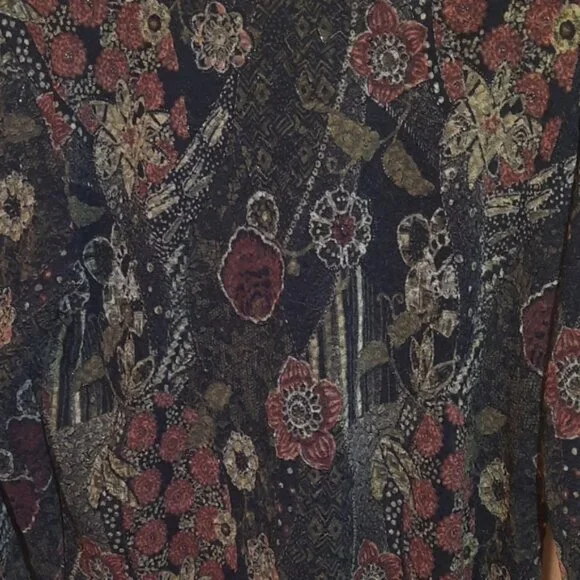 Chicos Travel Top - Picture 3 of 6